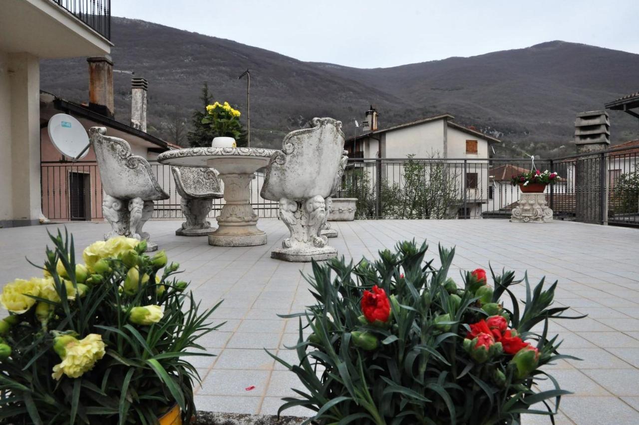 Albergo Rio Canistro Luaran gambar