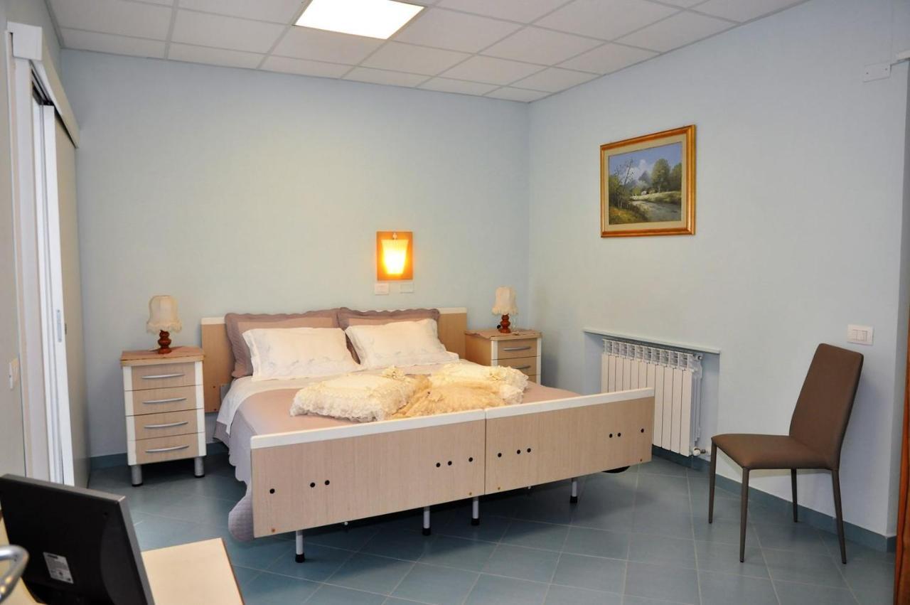 Albergo Rio Canistro Luaran gambar